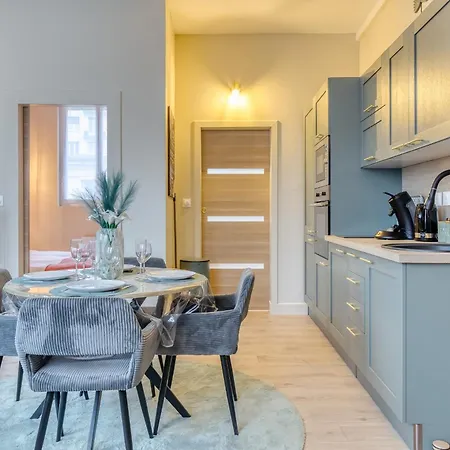 Terracotta Votre F2 Rénové Avec Ascenseur Proche Cathédrale *